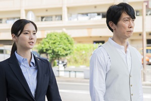 新川優愛さん出演ドラマ「作家刑事・毒島真理」