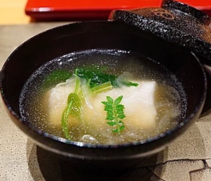 照寿司・クエのパイタン味噌汁