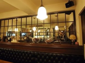 プトーカフェ・レトロな店内その2