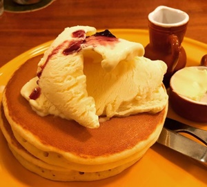 プトーカフェのメニュー・アイスホットケーキ