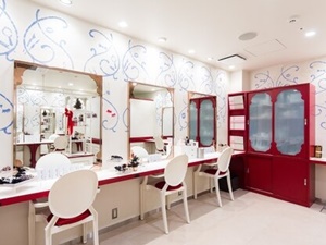 ヘアメイク店「アトリエはるか」店内